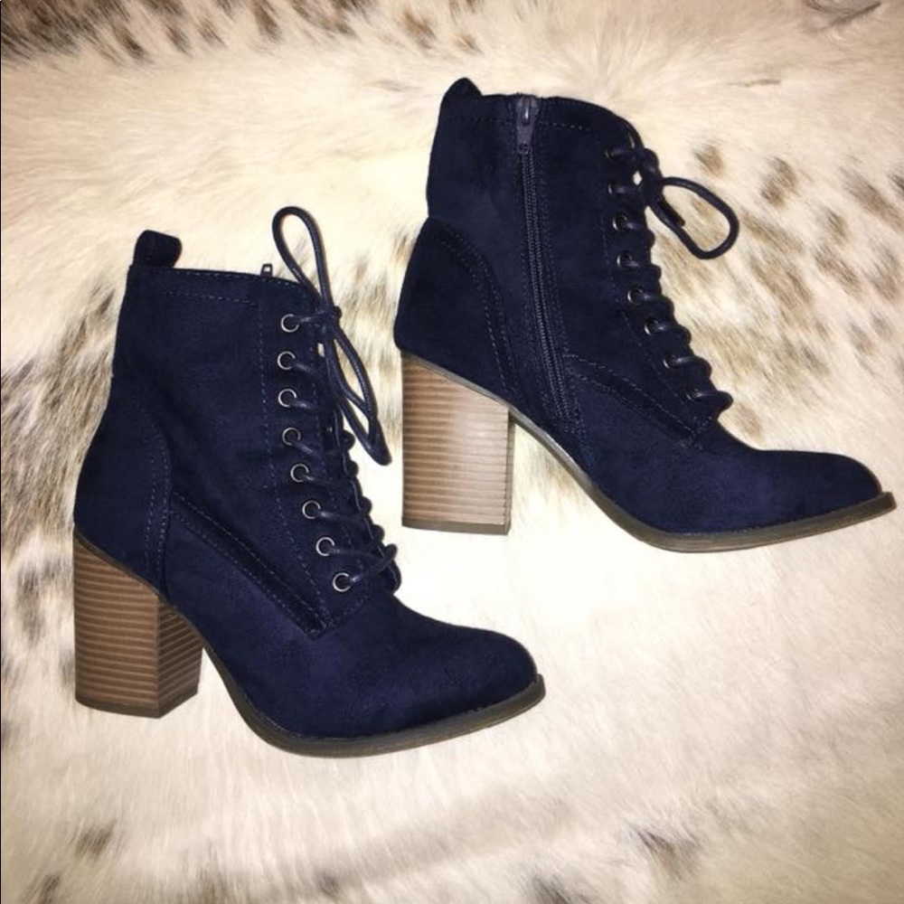Navy blue lace up combat booties size 7.5